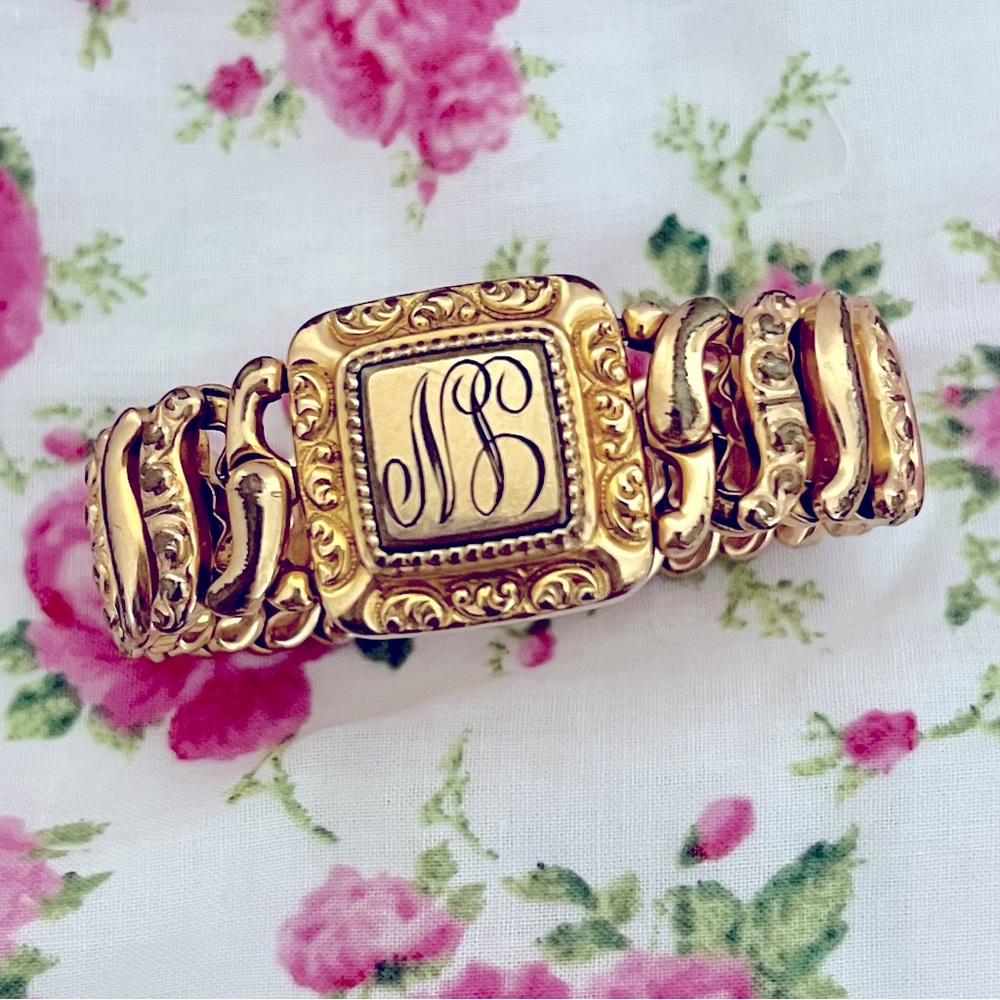 Loveshackfancy Sweetheart Bracelet Vintage Gold Filled American Queen GUC 🎀